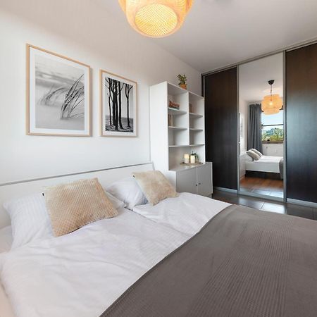 Blue Mare Jagiellonska Kladka Przy Morzu I Pkp Apartamento Kołobrzeg Exterior foto